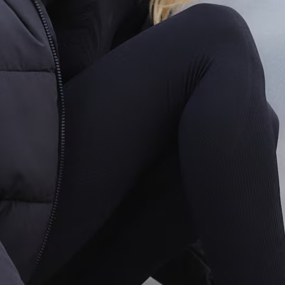 H&M STIRRUP BLACK LEGGINGS NWT - Picture 2 of 7